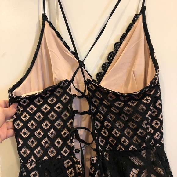 Black romper - Picture 4 of 5